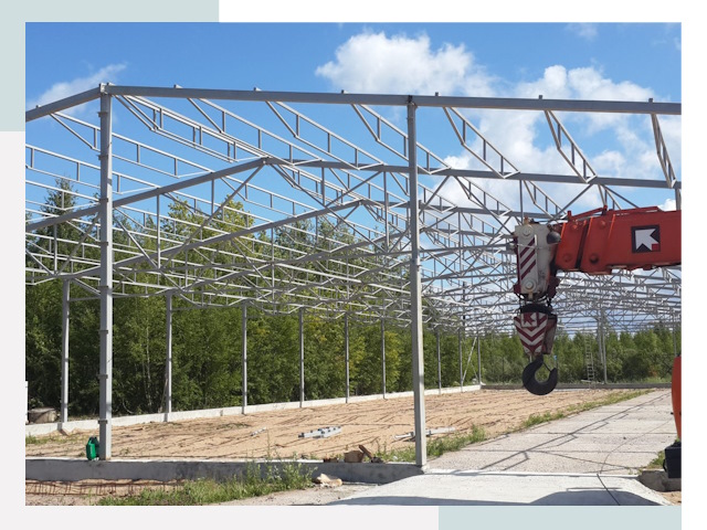 Строительство конюшен в Ноябрьск от 608 руб. под ключ